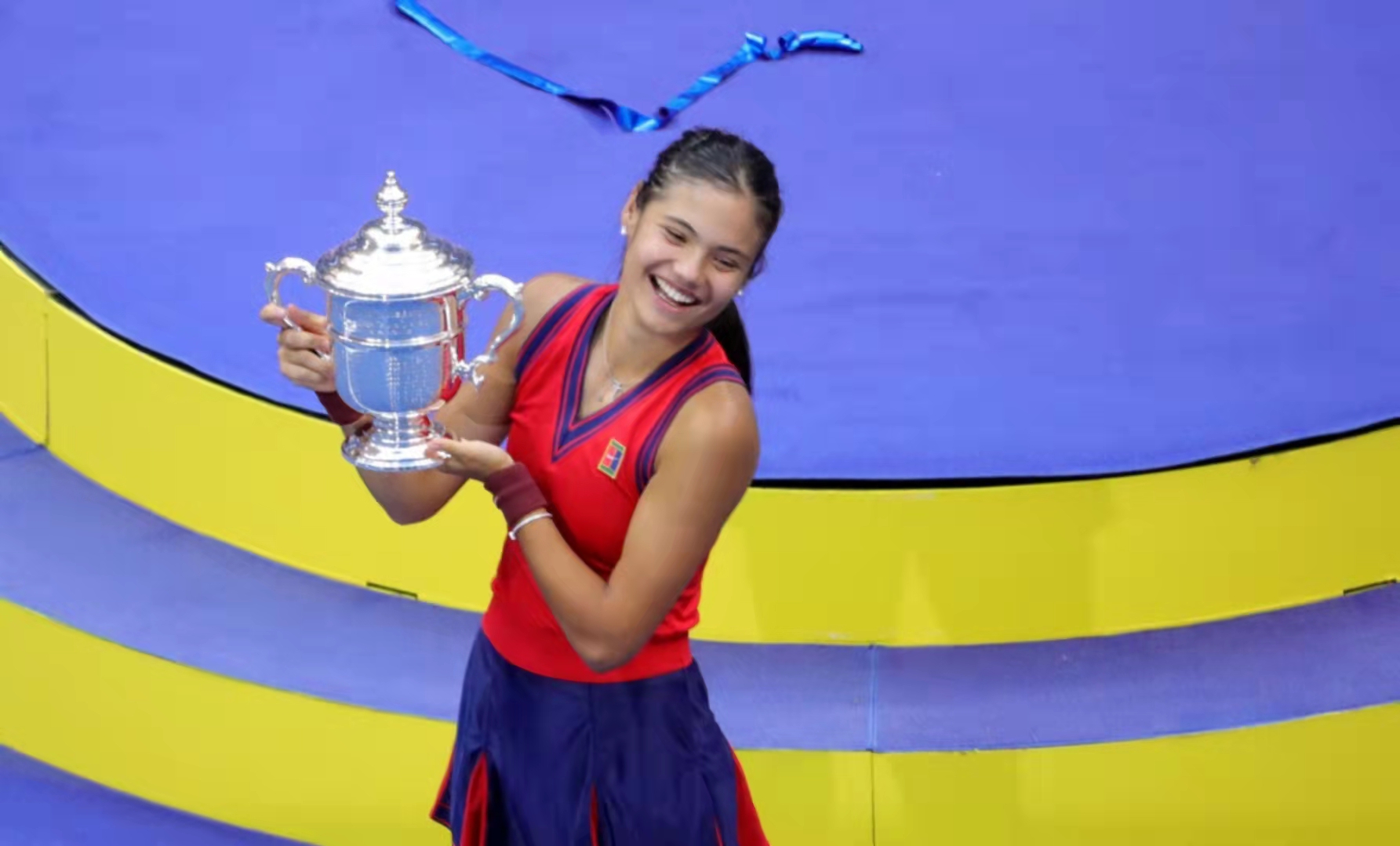 18歲華裔小將美網奪冠！高顏值被指似選美冠軍，開口東北話太親切